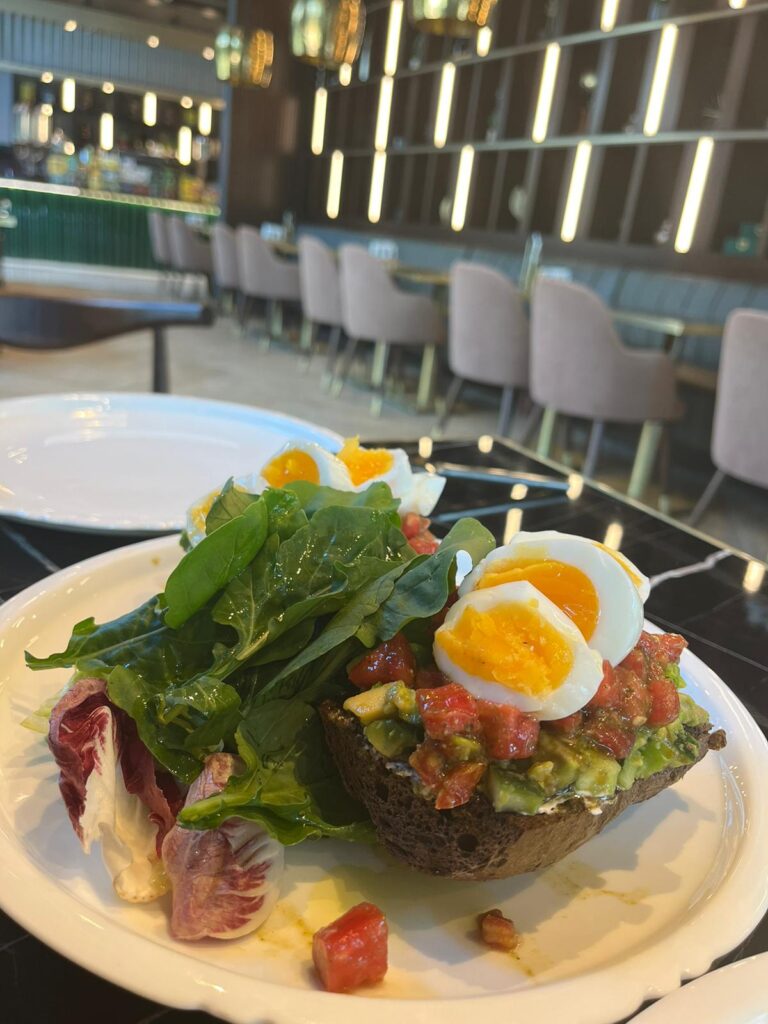 CAFEFOR yumurtalı kahvaltı tabağı — Ataşehir İçerenköy